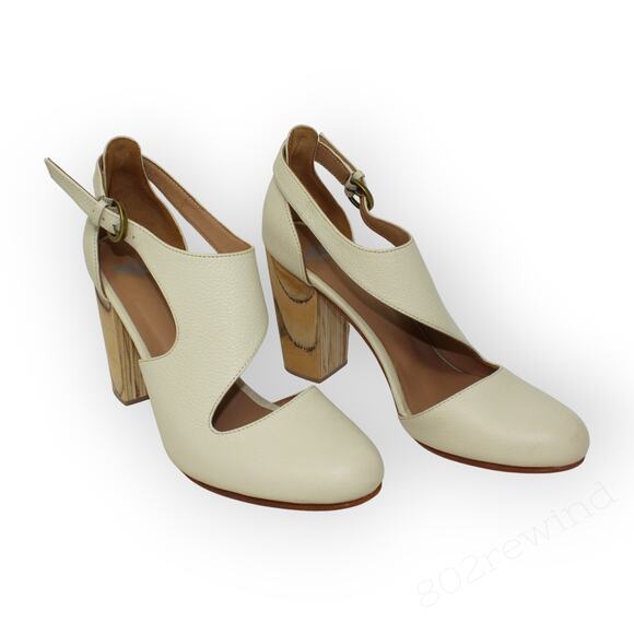 EU 38 ~ US 7.5 FORTRESS Luna Naya Asymmetric CutOut Pump PebbledIvory - Picture 1 of 14
